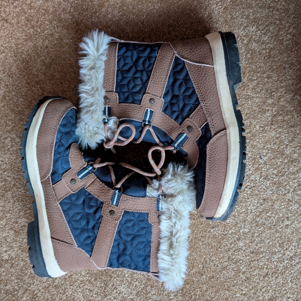 Bearpaw Brown and Navy Weather Proof Boots
